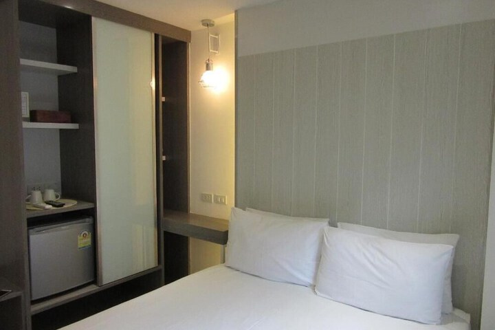 Room 20 of 39