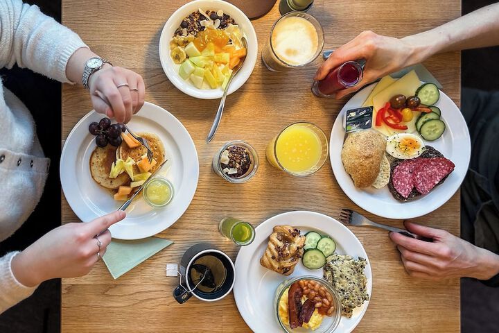 Breakfast/Coffee Service 56 of 90