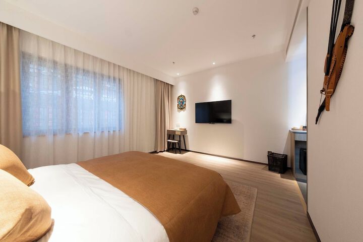 Room 16 of 101