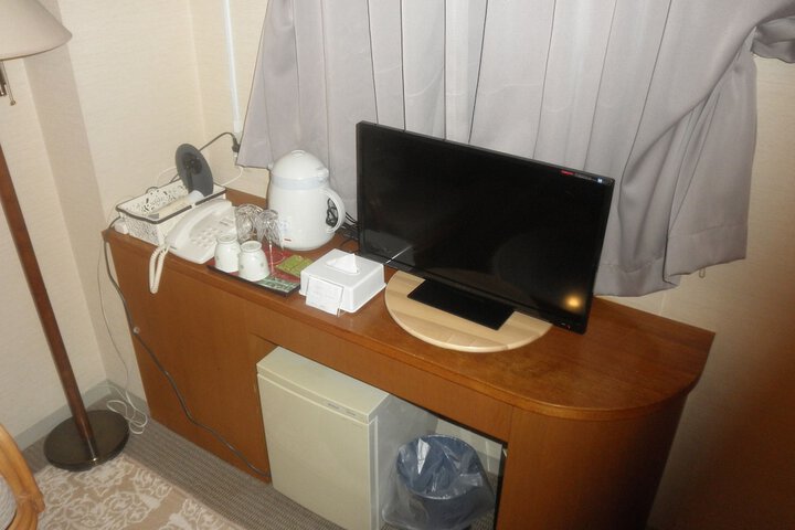 Room 11 of 63