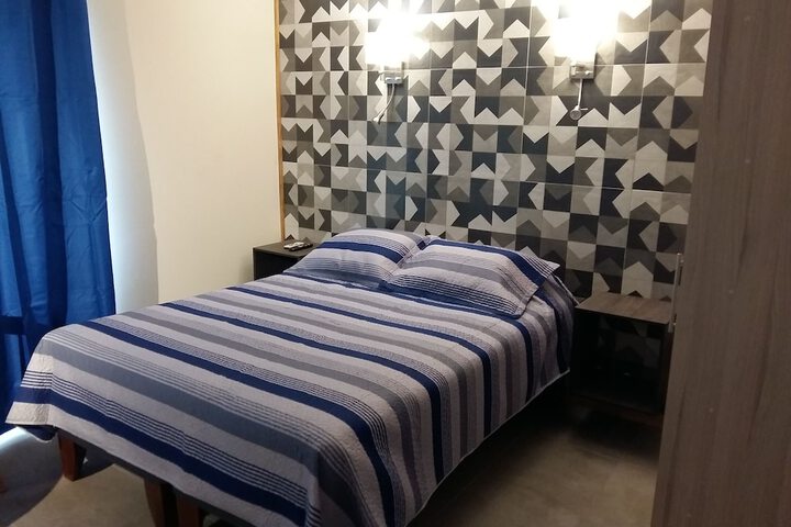 Room 14 of 40
