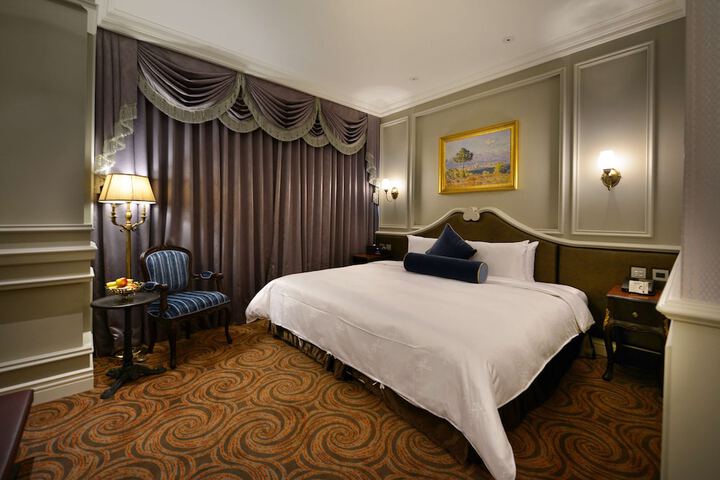 Room 35 of 95