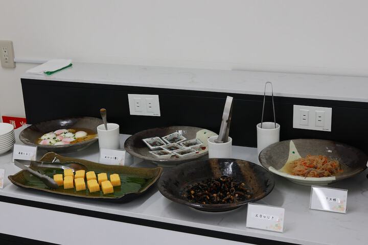Breakfast/Coffee Service 38 of 51