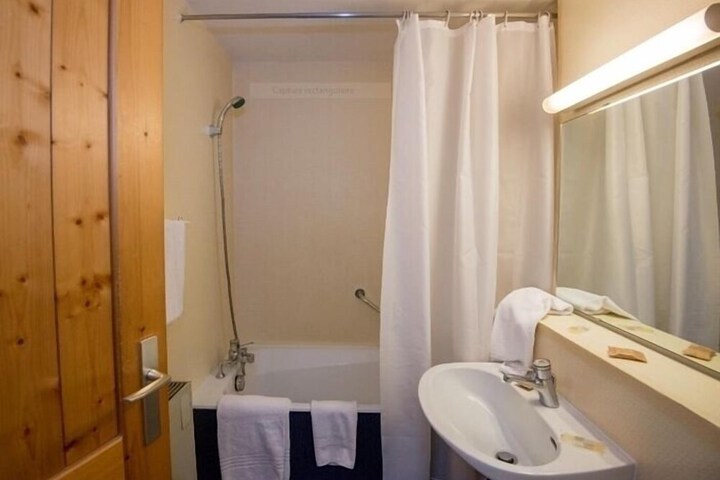 Bath Photo