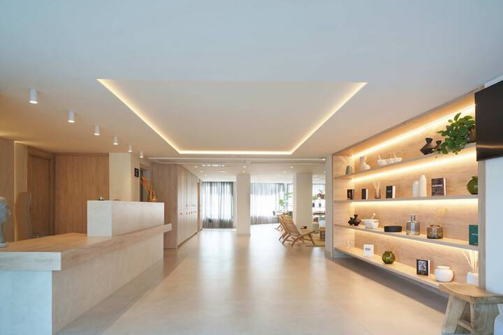 Hotel Interior 3 of 24