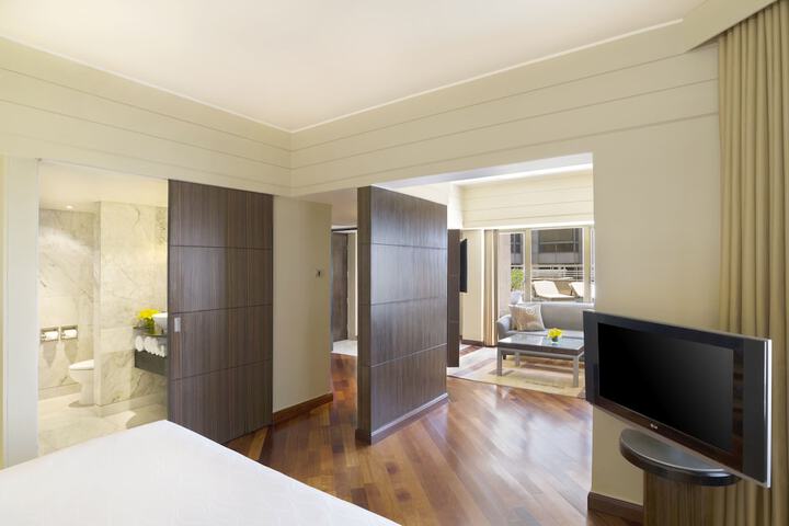 Room 37 of 119