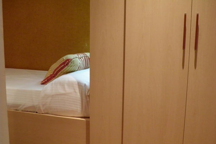 Room 20 of 40