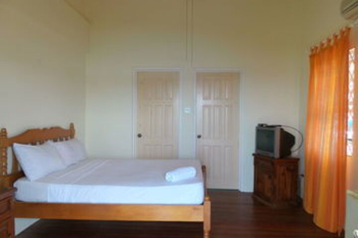 Room 34 of 44