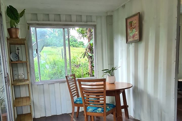 Room 6 of 39