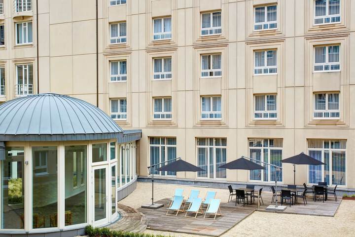 Hotel 52 of 54