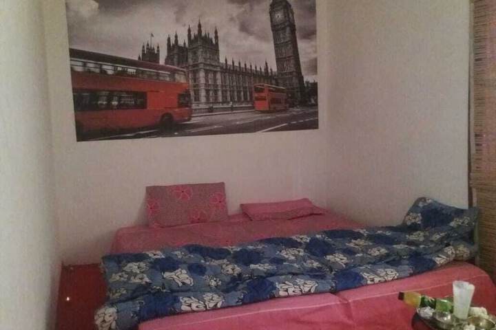 Room 5 of 38