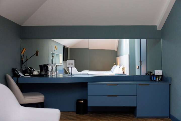 Room 35 of 73