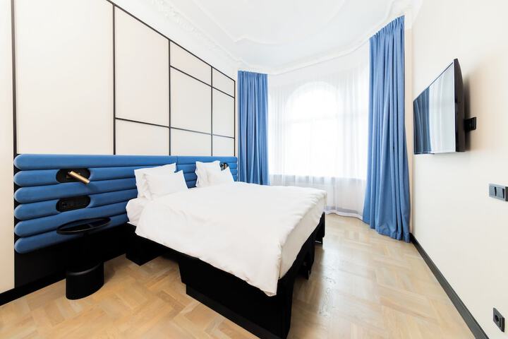 Room 29 of 229