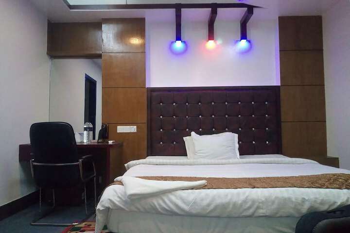 Room 19 of 74