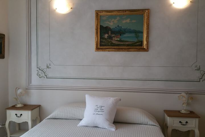 Room 15 of 40