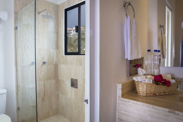 Clean Restrooms