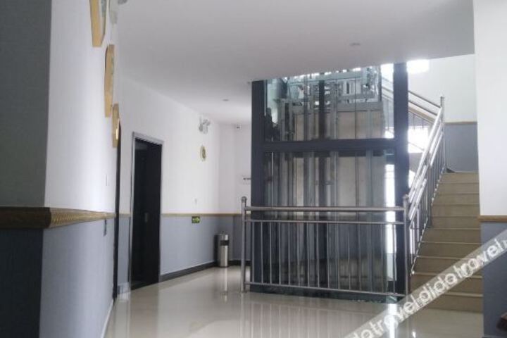 Hotel Interior 17 of 40