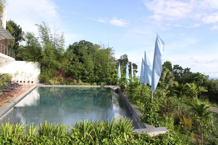 Pool 92 of 159