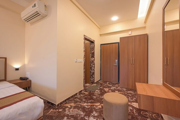 Room 18 of 45
