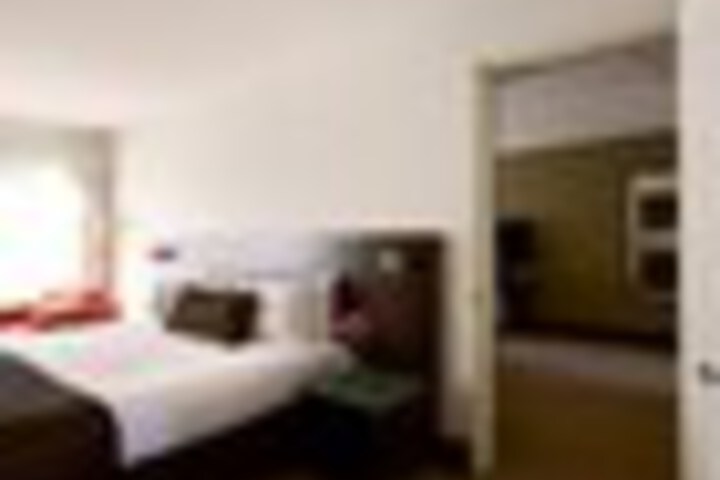 Room 29 of 69