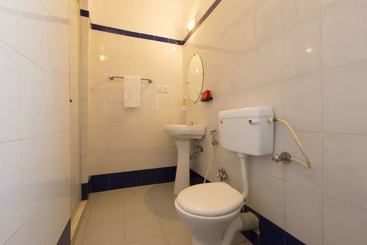 Room 14 of 22