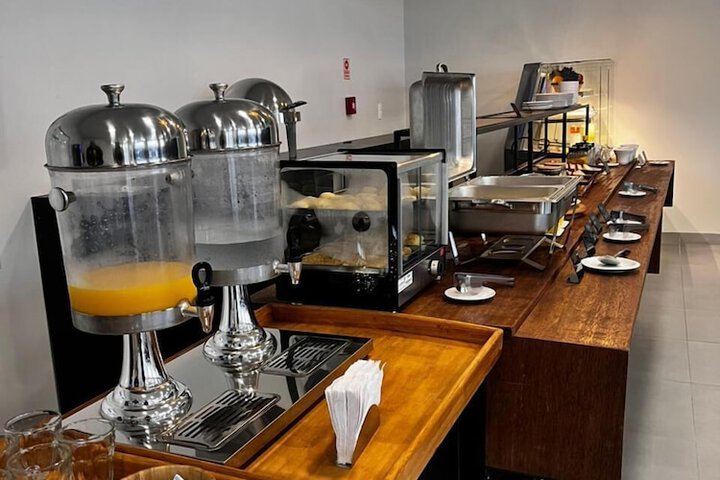 Breakfast/Coffee Service 25 of 31
