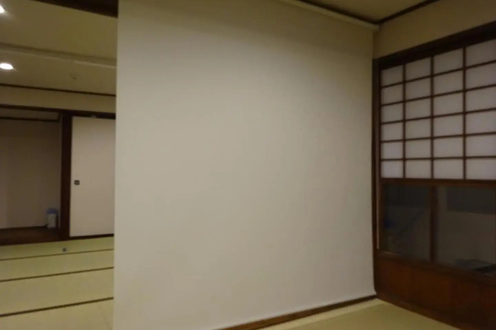 Room 3 of 23