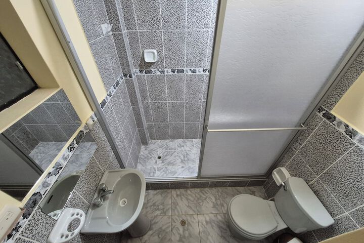 Room 15 of 19