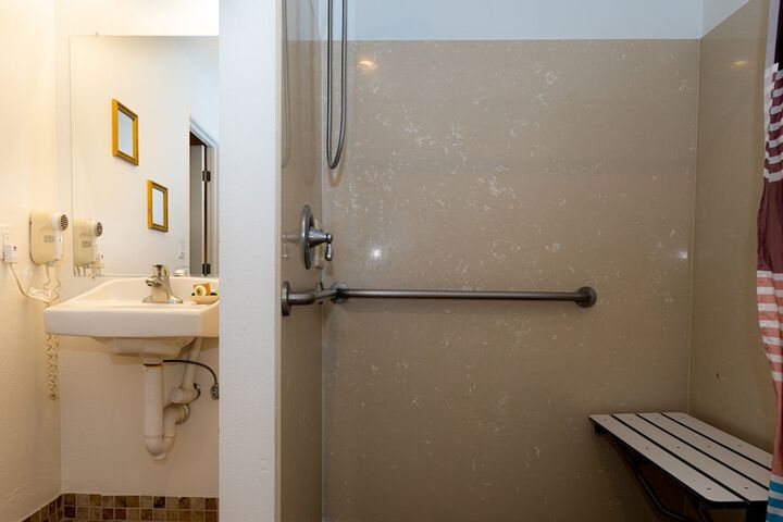 Bathroom shower
