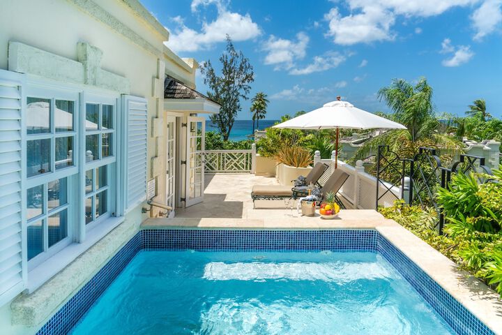 Pool Hotel