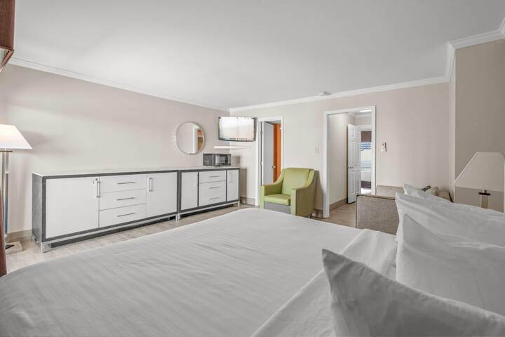 Room 49 of 116