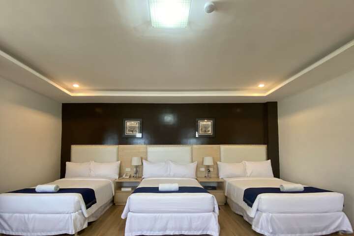 Room 9 of 54
