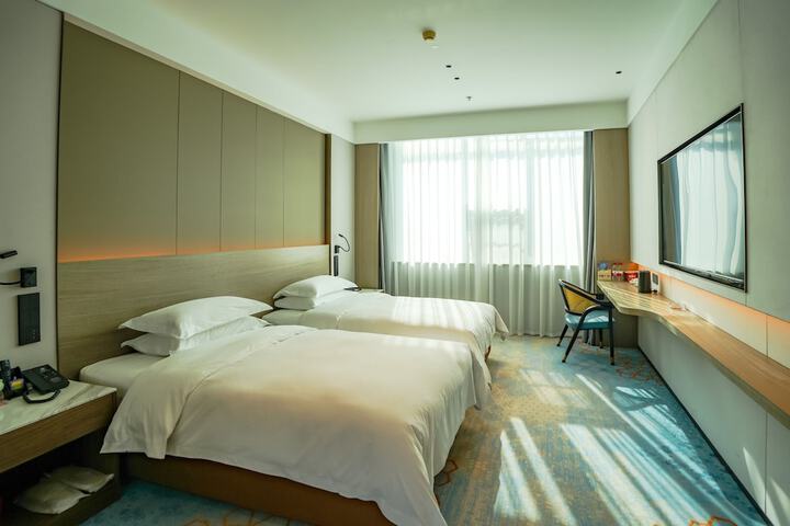 Room 19 of 85