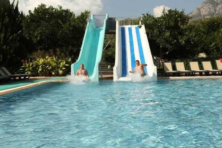Pool Hotel