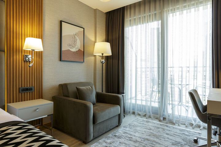 Room 27 of 61