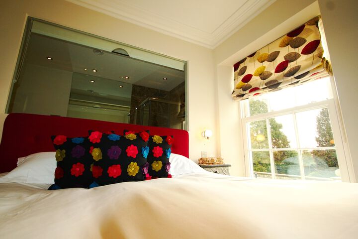 Room 4 of 56