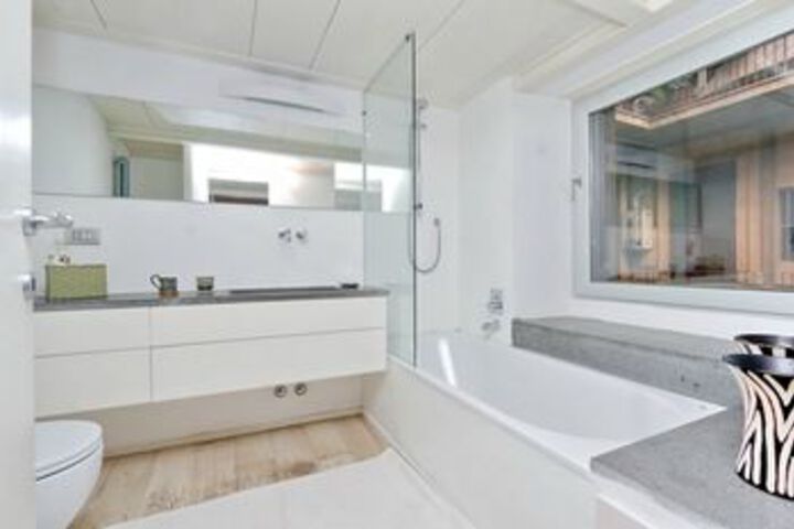 Room 3 of 22