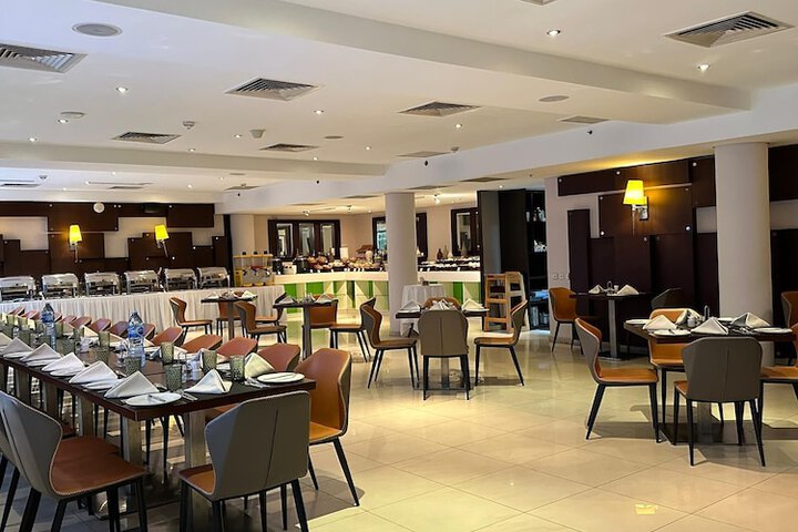 Dining Photos