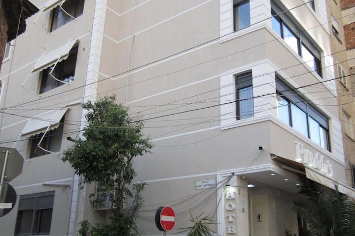 Hotel 73 of 74
