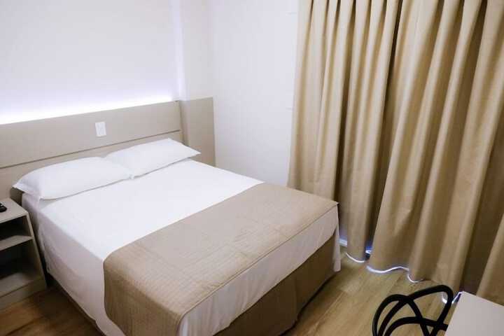 Room 14 of 50
