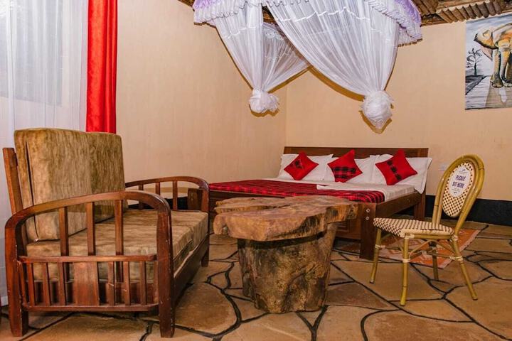 Room 4 of 13