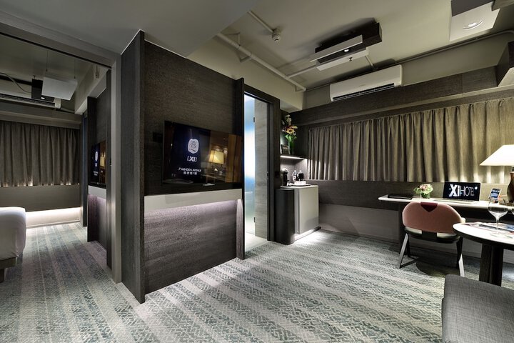 Room 14 of 70