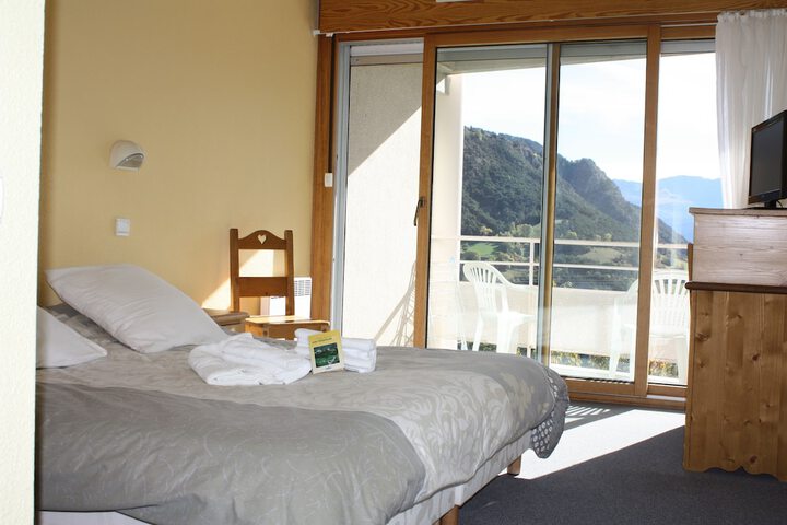 Room 5 of 44