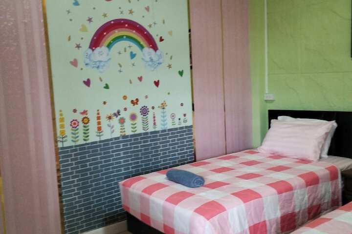 Room 3 of 9