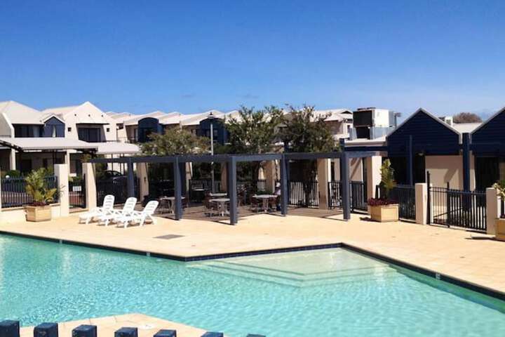 Hotel with Pool