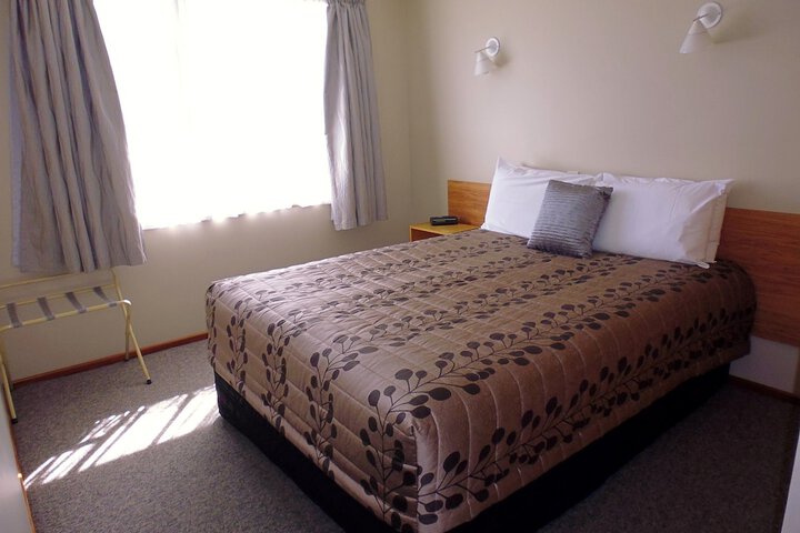 Room 11 of 25