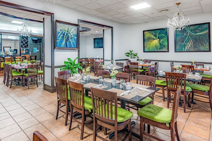 Dining 133 of 153
