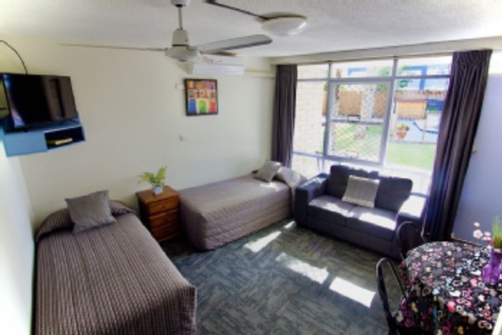 Room 225 of 228