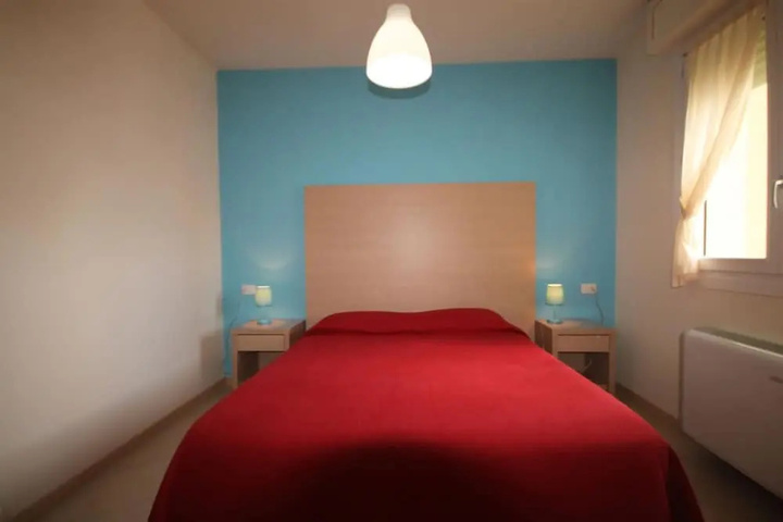 Room 4 of 24