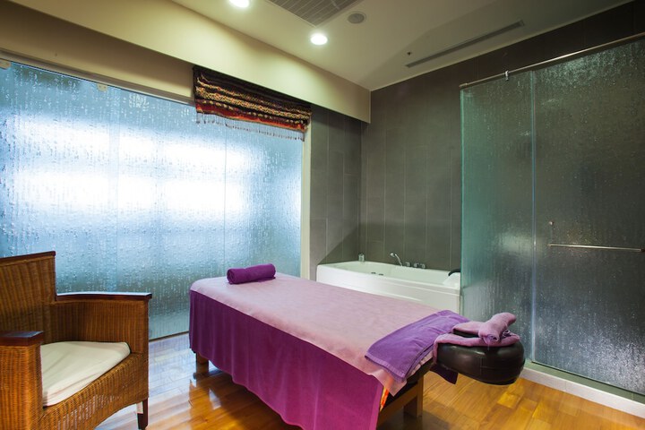 Room 21 of 50